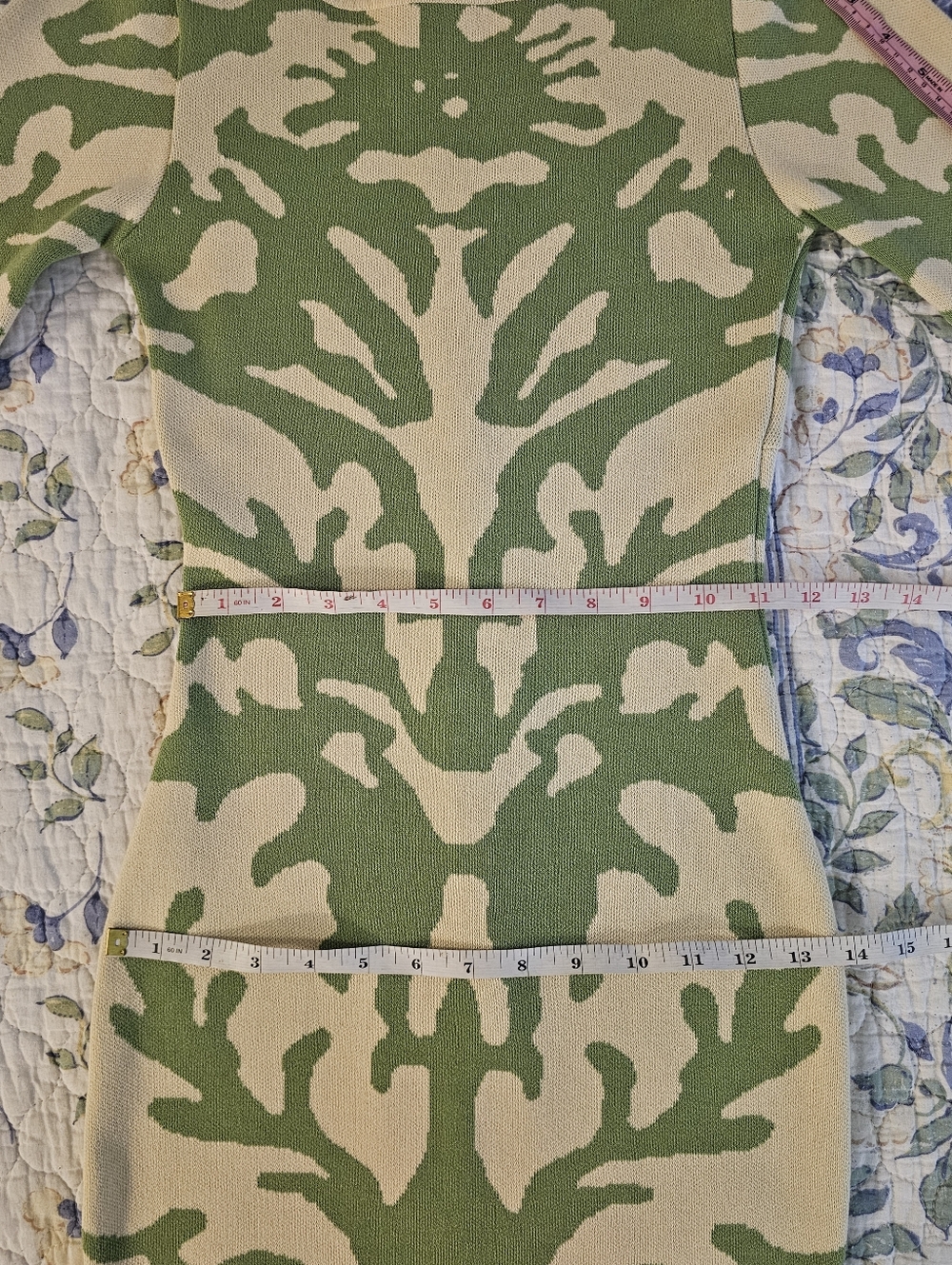 NWOT Hera Collection Green & Cream Cutout Back Long Sleeve Bodycon Dress Size S - Picture 9 of 10